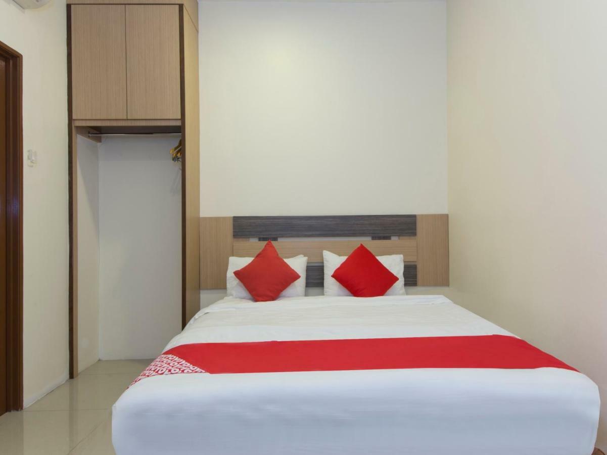 Oyo 776 Fame Hotel Seremban Exterior foto