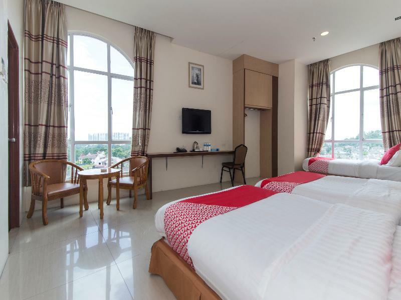 Oyo 776 Fame Hotel Seremban Exterior foto